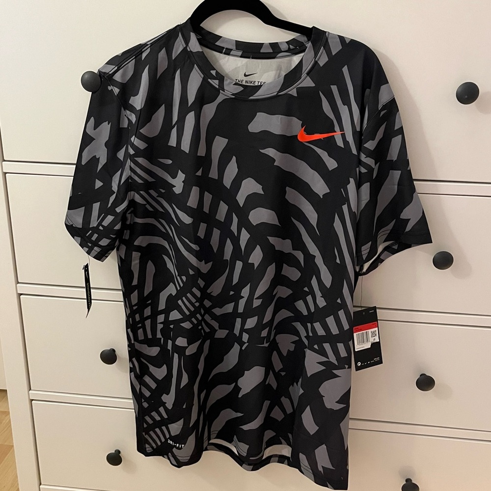 Nike Dri-Fit NWT
